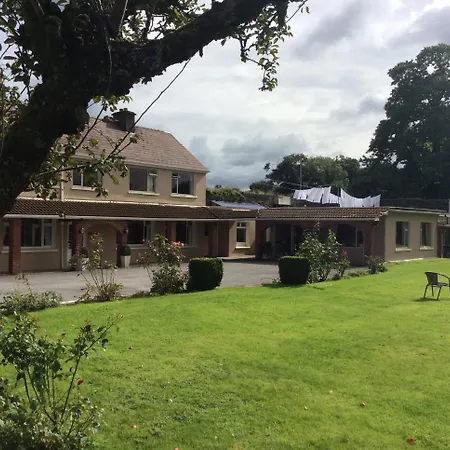 לינה וארוחת בוקר The Gardens Guest קיל איירן