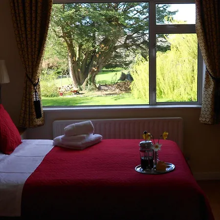 The Gardens 3*