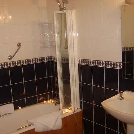 The Gardens Guest Couette-café