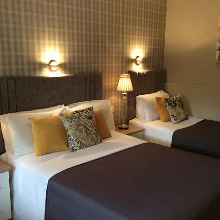 The Gardens Guest Couette-café 3*